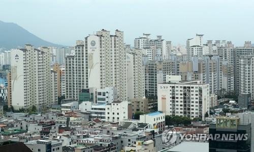 지역주택사업 땅작업 구실로 27억 가로챈 60대 징역 5년