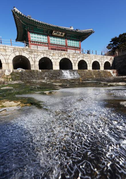 수원 화성부터 제주 해녀의 부엌까지…2024년 밝힌 ‘한국 관광의 별’