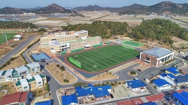 '전교생 160명' 신안 섬마을 학교서 서울대 의대 합격자 나왔다