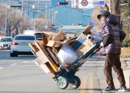 인천 동구, 폐지 줍는 노인에 월 최대 5만원 지원