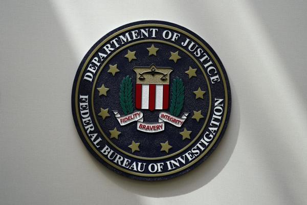 "코로나19 원인은 실험실 유출"…미 FBI, 3년 전 이미 결론