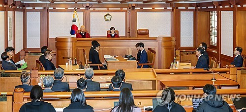 탄핵심판 첫 기일부터 국회-尹측 쟁점 공방…헌재, 협조 당부(종합)