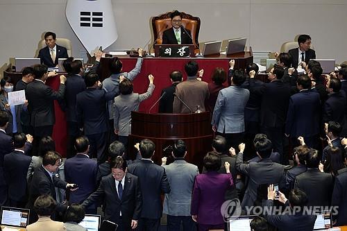 재계, 韓대행 탄핵가결에 "불확실성 커져…국정공백 최소화해야"