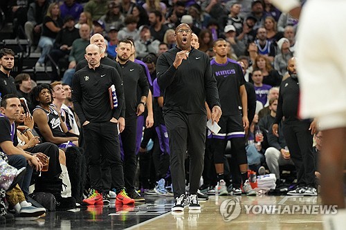 ESPN "'5연패' NBA 새크라멘토, 브라운 감독 경질"