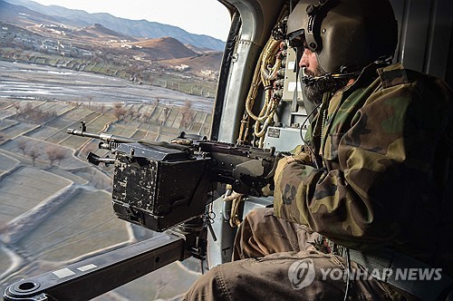 파키스탄 공습에 아프간탈레반 보복 공격…"여러 지점 표적"