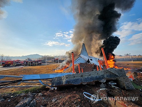 제주항공 "탑승객·유가족께 애도·사과…원인 불문 책임 통감"(종합)