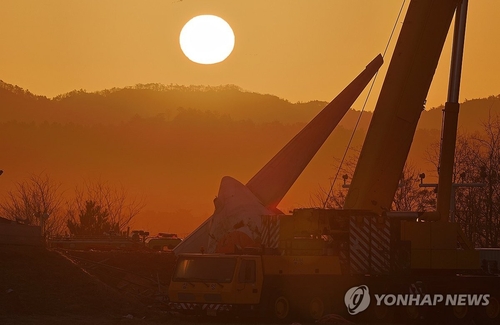 참사 나흘째 맞은 새해 첫날…신원 미확인 희생자 여전히 4명