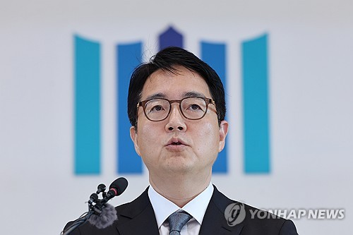 [신년사] 검찰총장 "국가 근간가치 흔들려…검찰역할 중요한 시기"