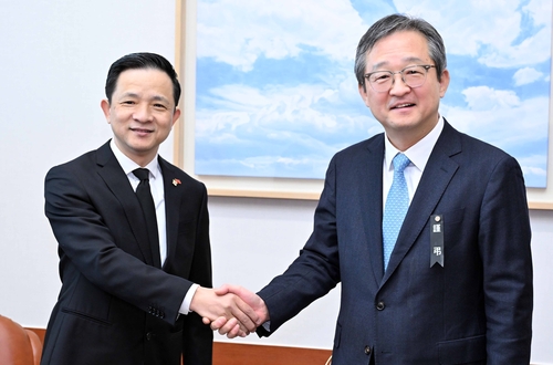 외교 차관보, 中대사 면담…"교류협력 모멘텀 올해도 발전"