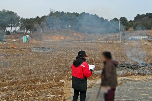 과실로 인한 산불 잇따라…산림청, 산불 발생 원인자 단속 강화