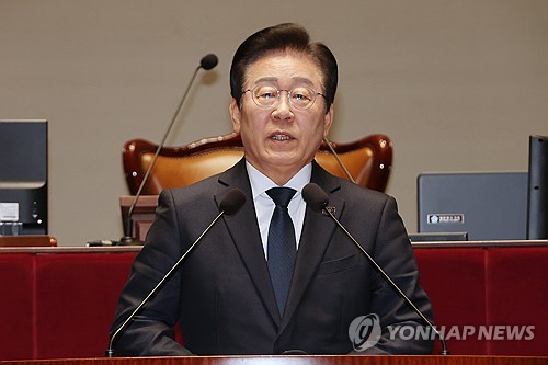 이재명 "崔권한대행, 질서파괴·내란 행위…책임 물어야"