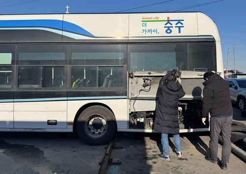 충주시, 수소 시내버스 운행 재개…"안전 이상 없어"