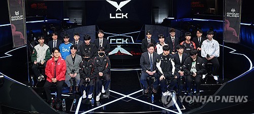 첫 '피어리스 드래프트' 앞둔 LCK "대회 포맷 적응에 최선"