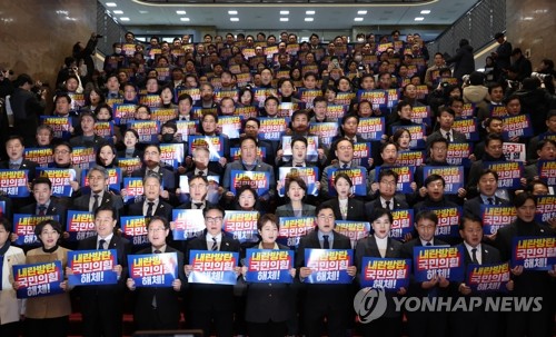 野, 내란특검 추천권 대법원장에…'비토권' 빼고 '외환죄' 추가(종합)