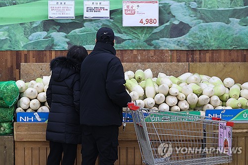 정부, 배추 등 농산물 1만1천t 푼다…배·귤도 확대공급