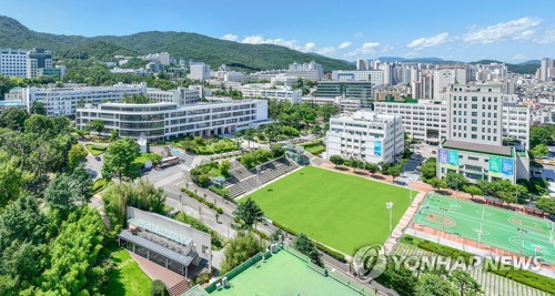 부산대, 의대생 증원에 교수 40명 채용 중…사립대는 '전전긍긍'