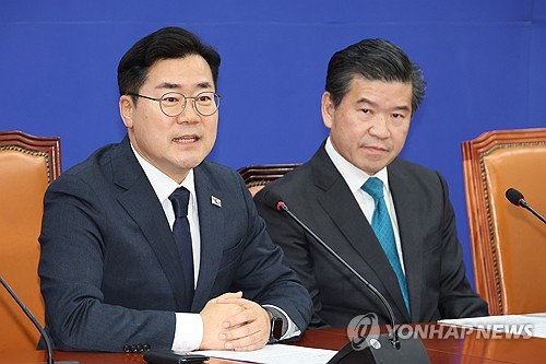 박찬대, 암참 만나 "韓민주주의 회복력 강력…안심투자해도 돼"