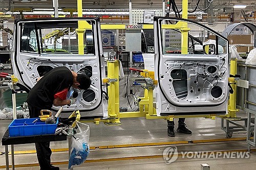 중국 車수출 전기차 10%↓ 하이브리드 190%↑…"EU 관세 영향"