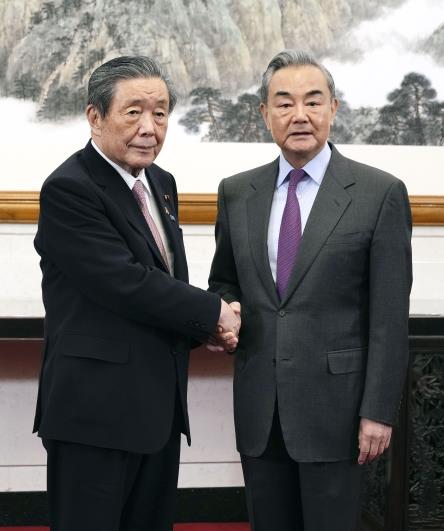 日여당, 中에 수산물·쇠고기 수입 재개 요청…中 서열 4위 면담(종합)