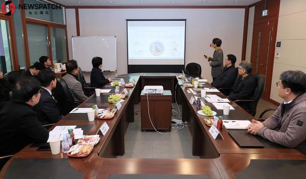 정장선 평택시장, 반도체 기업 ‘코스텍시스템’ 방문