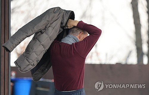 오늘 종일 영하 '강추위'…곳곳 '빙판길' 주의