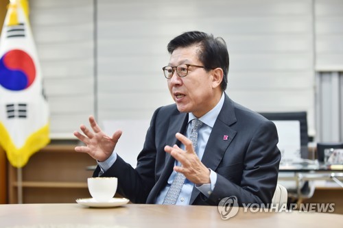 박형준, "부산시장 비공표 여론조사" 주장 강혜경 고소