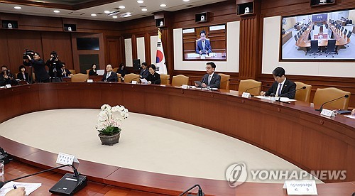 崔대행 "전 부처가 일자리 전담부처…고용개선에 최선"