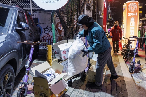 홍대앞 레드로드에 '킥보드 통금'…마포구 상반기 시범운영