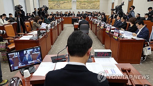 '갈라진 교육계' AI교과서 두고 교사도 교육감도 의견 분분(종합)