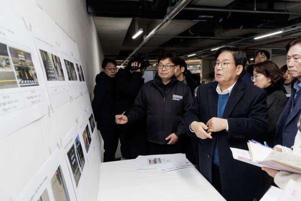 박강수 마포구청장, 연남동 공영주차장 건립공사 현장 점검