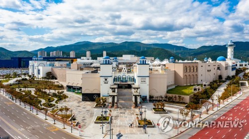 롯데아울렛 동부산점, 작년 매출 7천500억원…1위 바짝 추격