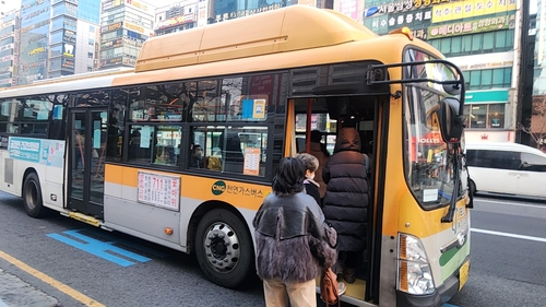 울산 버스노선 전면개편 한 달…승객들 "아직은 불편해요"