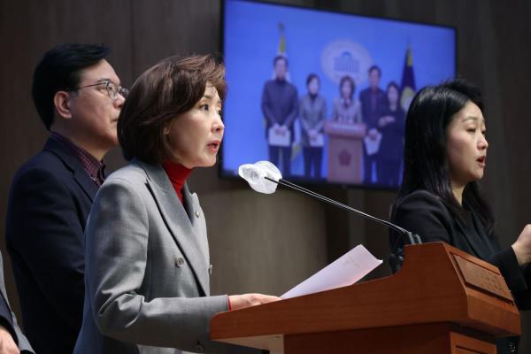 나경원, 전한길 신고 민주당에 "불편한 진실 말하면 표적"