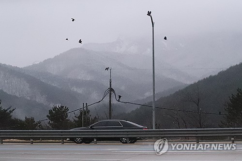 월요일부터 기온 '뚝' 폭설에 강풍 예고…'빙판길' 운전 주의