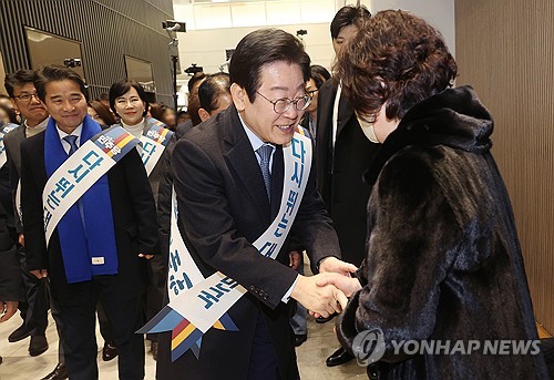 엇갈린 양자 대결 조사…"구도확정 이전이라 결과 들쑥날쑥"