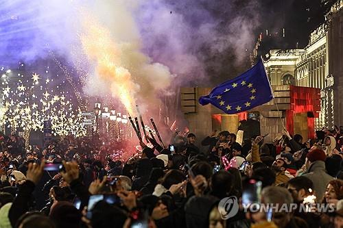 EU, '친러 행보' 조지아 공무원·외교관 비자면제 중단