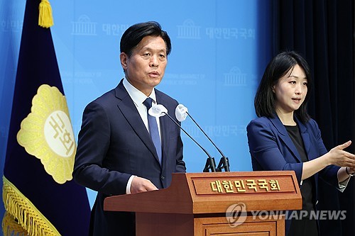 민주 "尹, 파렴치의 끝 어디인가…사법절차 지연 꼼수 멈춰야"