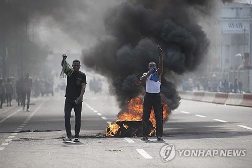 '내전격화' 민주콩고 시위대, 외국대사관 공격…美대사관 폐쇄(종합2보)