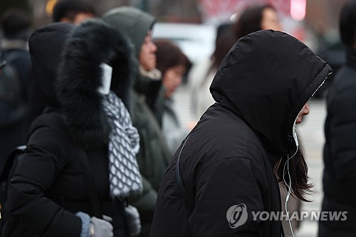 [날씨] 연휴 끝난 출근길, 한파까지…흐리고 중부엔 눈·비