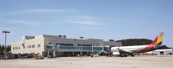 광주공항 국내선 전경. 광주광역시 제공