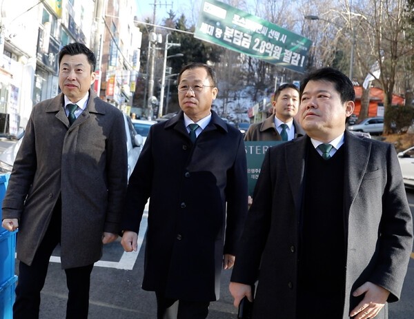 정희민 포스코이앤씨 사장, 성남 은행주공 현장서 수주 전두지휘