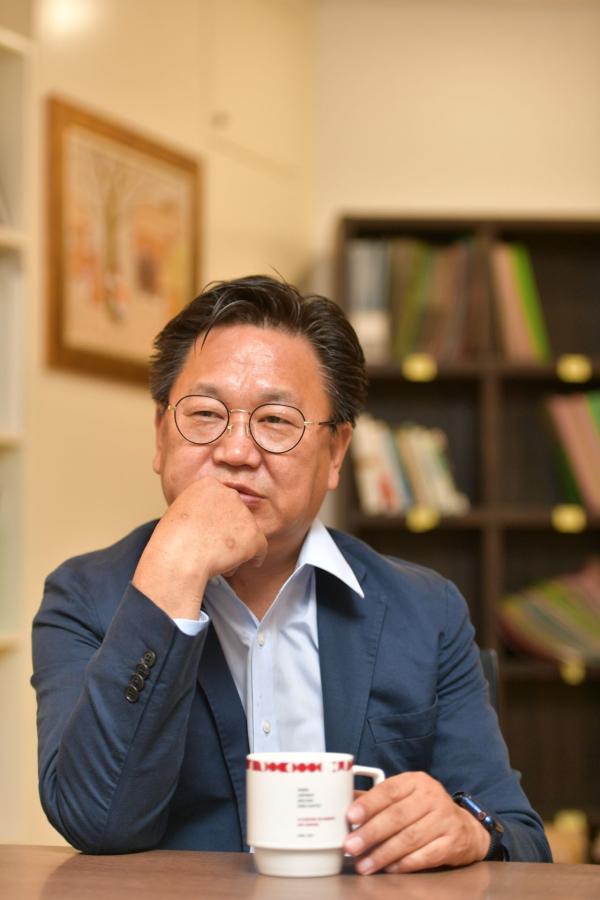 '불법 투자 의혹' 존 리, 언론사 10억 손배소 2심도 패소