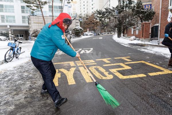 박강수 마포구청장 강설에 직접 제설 상황 점검