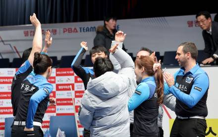 휴온스, 우리금융캐피탈 꺾고 PBA 팀리그 첫 승…SK렌터카·NH농협카드·하나카드도 승리