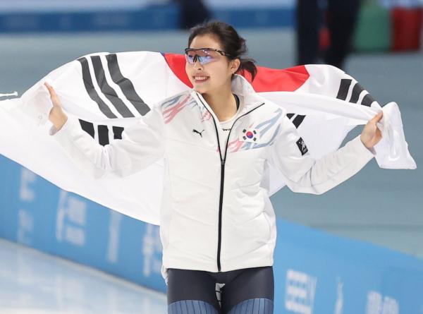 '신예' 이나현, 김민선 제치고 빙속 여자 100ｍ 金(종합)