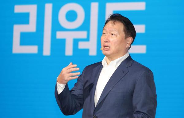 최태원 "AI 등 격변의 시기, 韓기업들 사회문제 해결 노력해야"