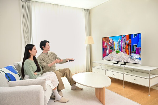 삼성전자, 최신 AI 기술 탑재 55형 OLED TV 신모델 출시