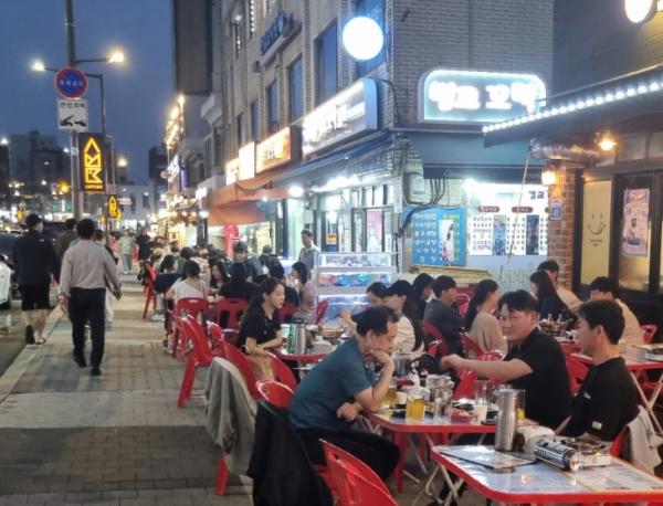 맛의 노포, 반짝이는 거리… 낭만 숨쉬는 ‘야장’에 간다 [서울펀! 동네힙!]