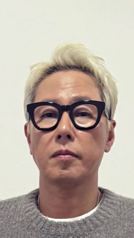 윤종신, 금발 하니 아이돌 같아... “피곤한 아침”