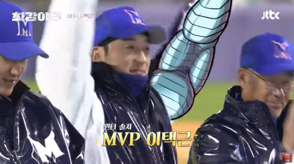 이택근, 최강야구 시즌3 MVP…결승타로 몬스터즈 승리 마무리